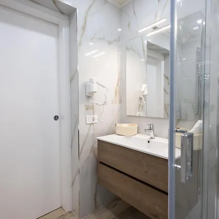 Mangano アパート